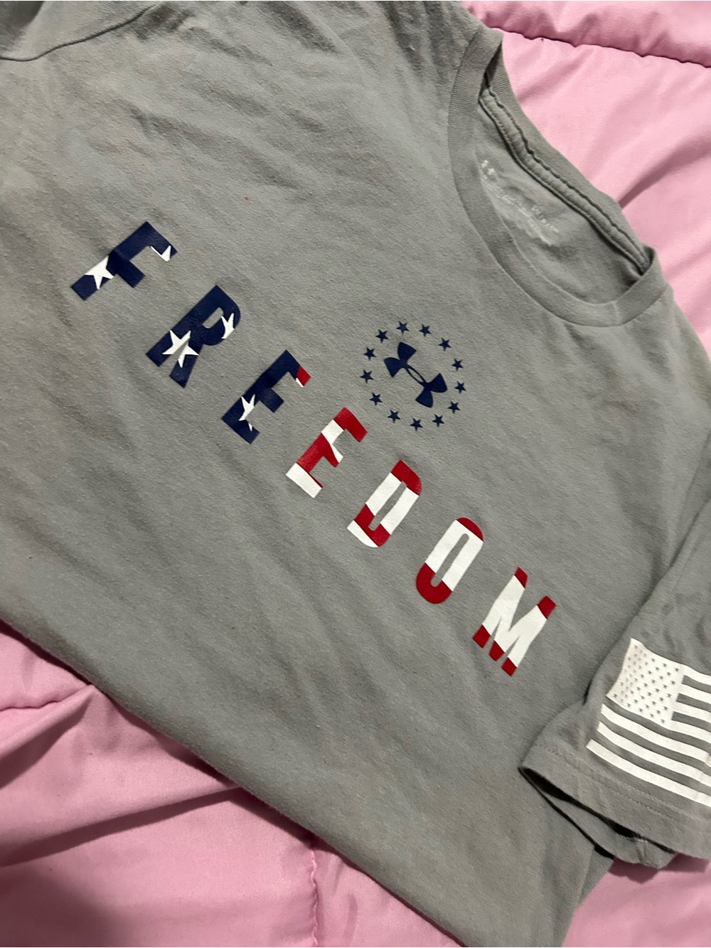 Under Armour Men’s Gray 'Freedom' Graphic T-Shirt